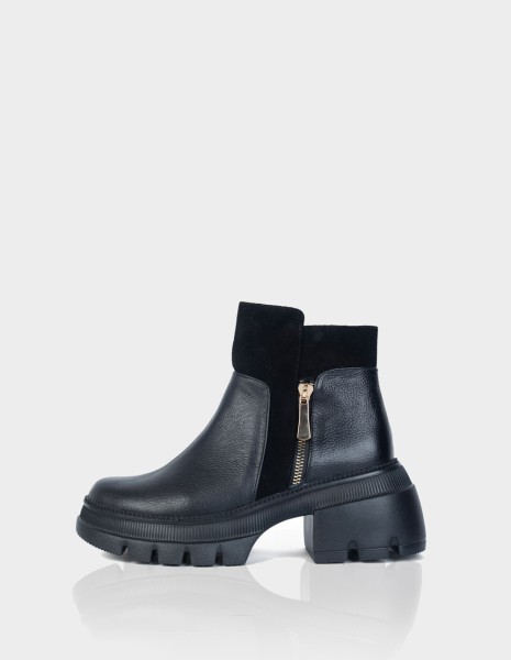 Botin Bruna Cuero Negro