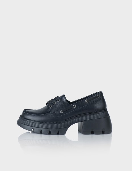 Zapato mocasín Zetta Cuero Negro