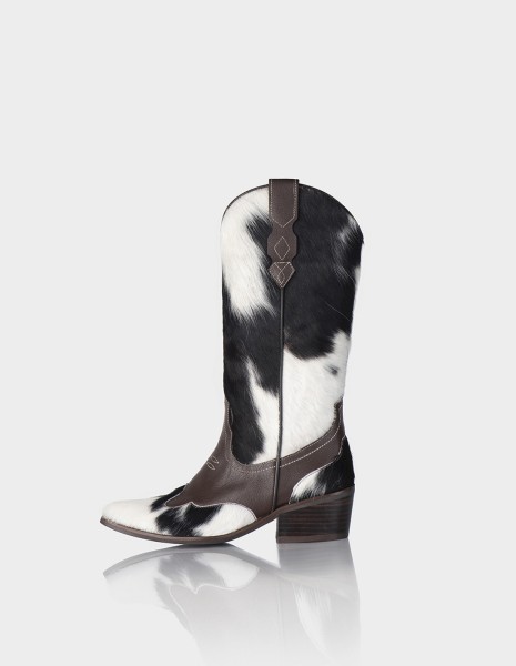 Bota Alazana Pelo Café