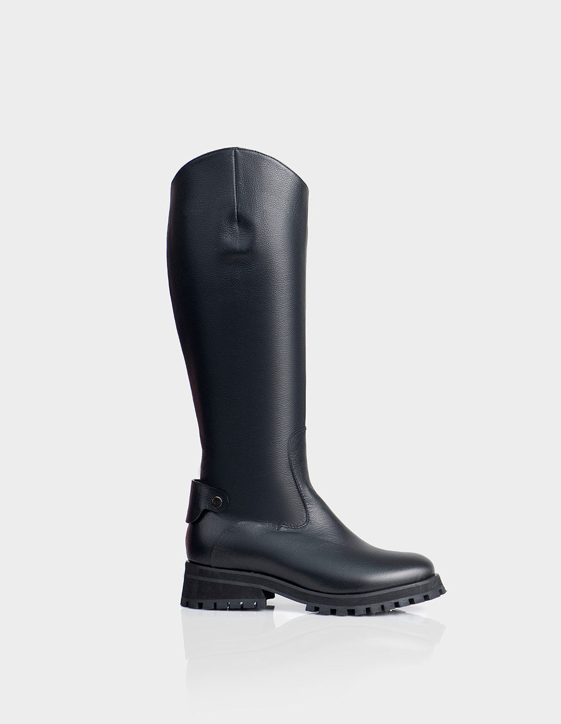 Bota Alpha Cuero Negro