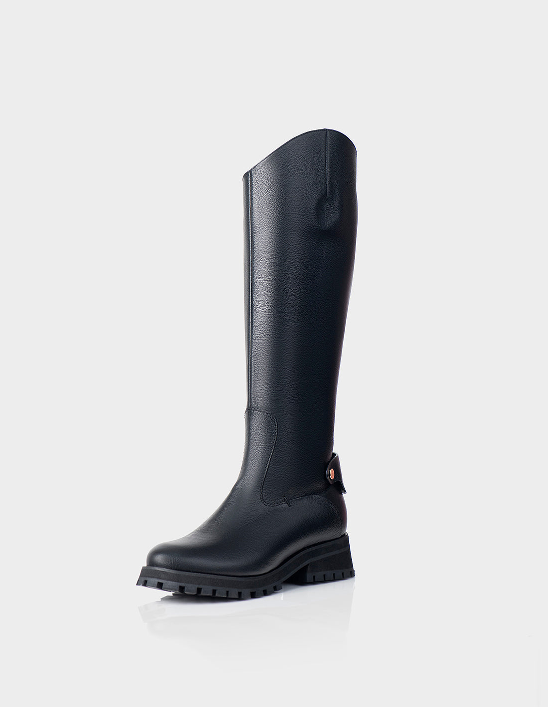 Bota Alpha Cuero Negro