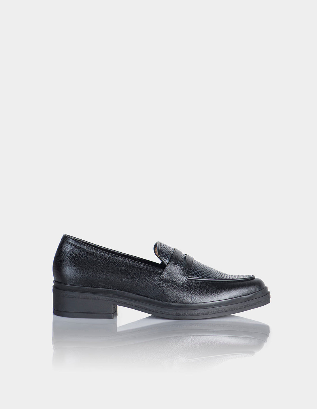 Mocasin Andaluza Cuero Negro