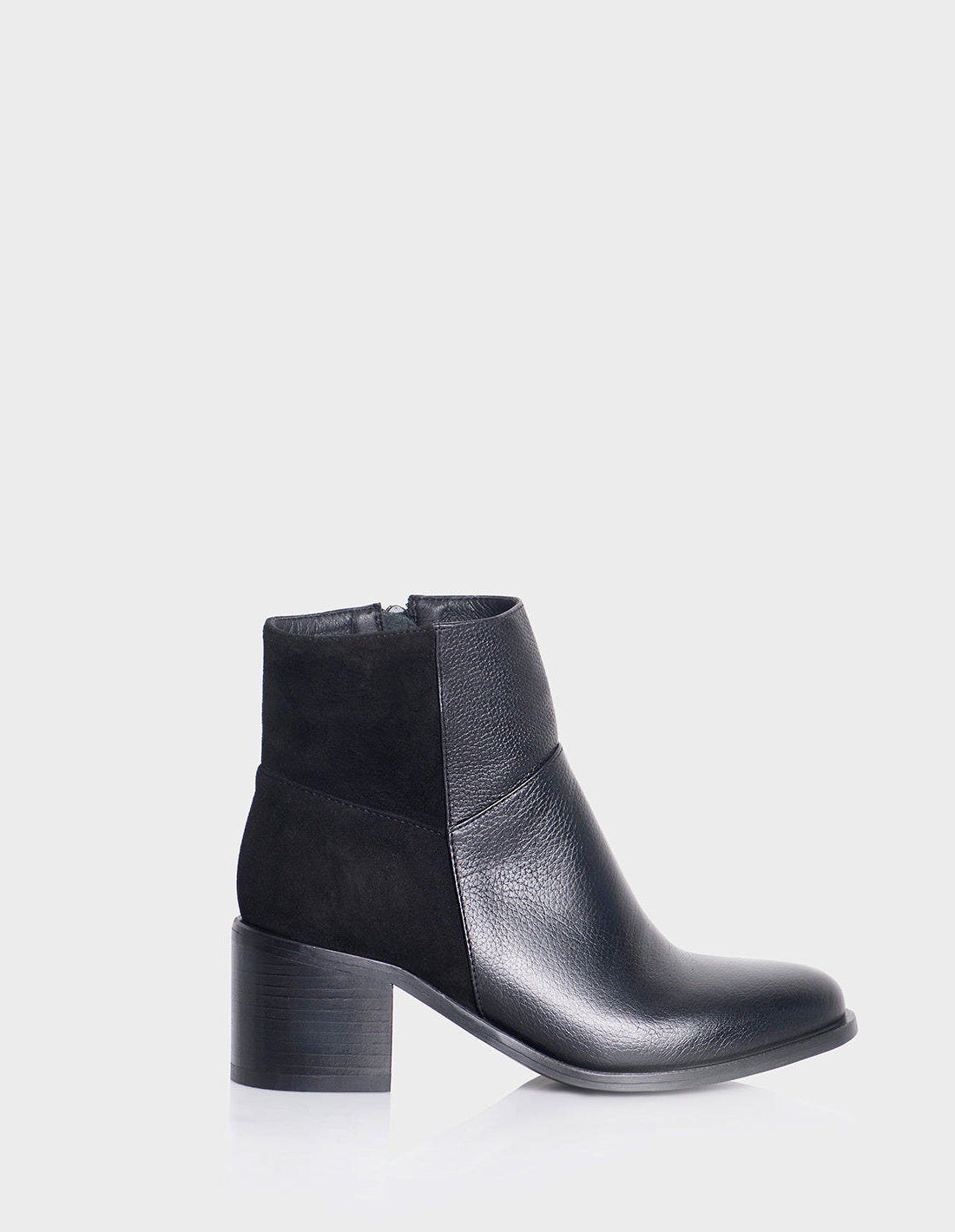 Botin Bianca Cuero Negro
