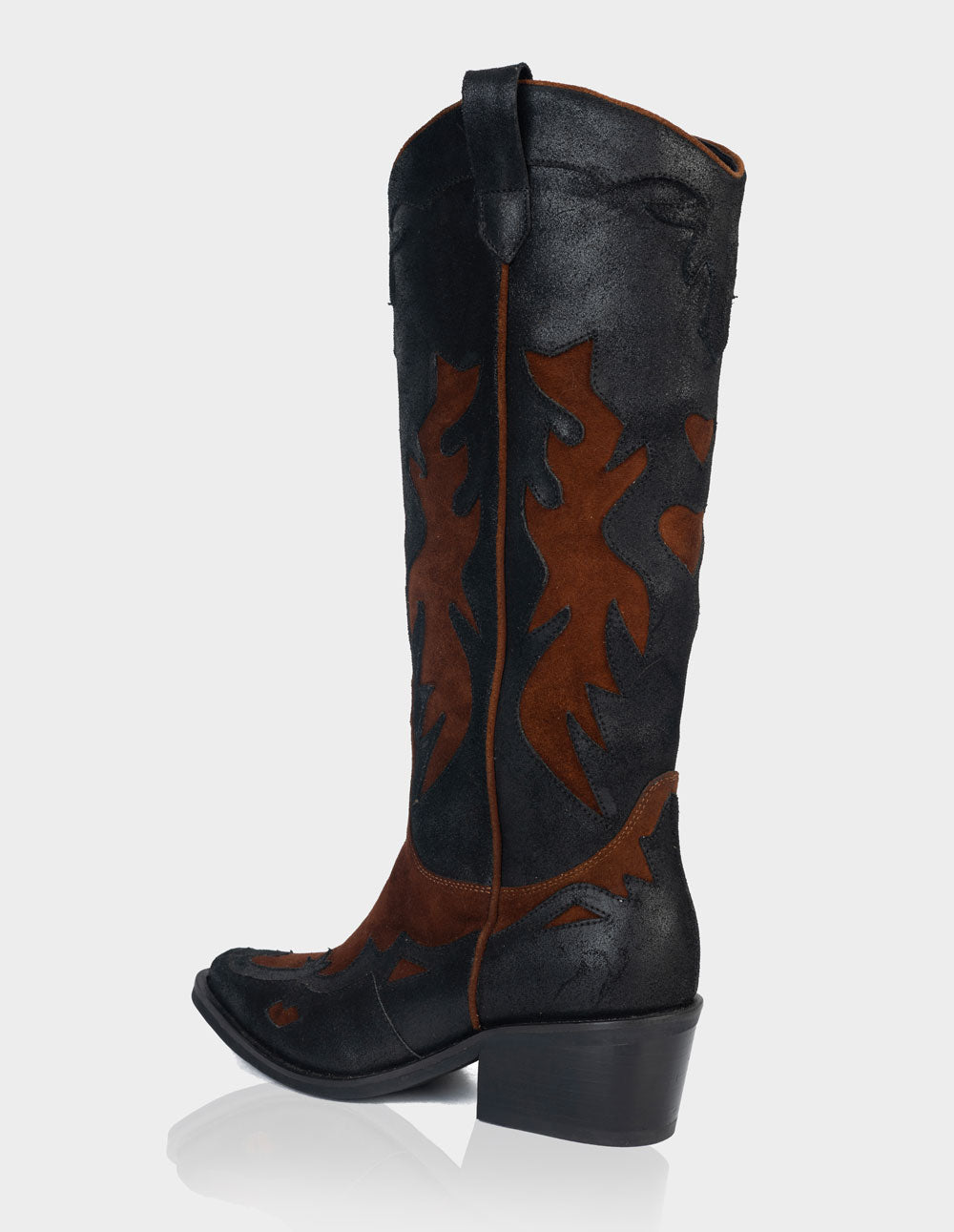 Texana Dakota Negro x Canela