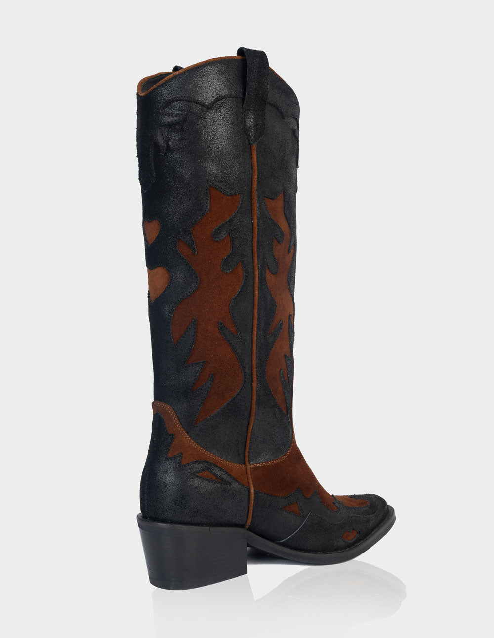Texana Dakota Negro x Canela