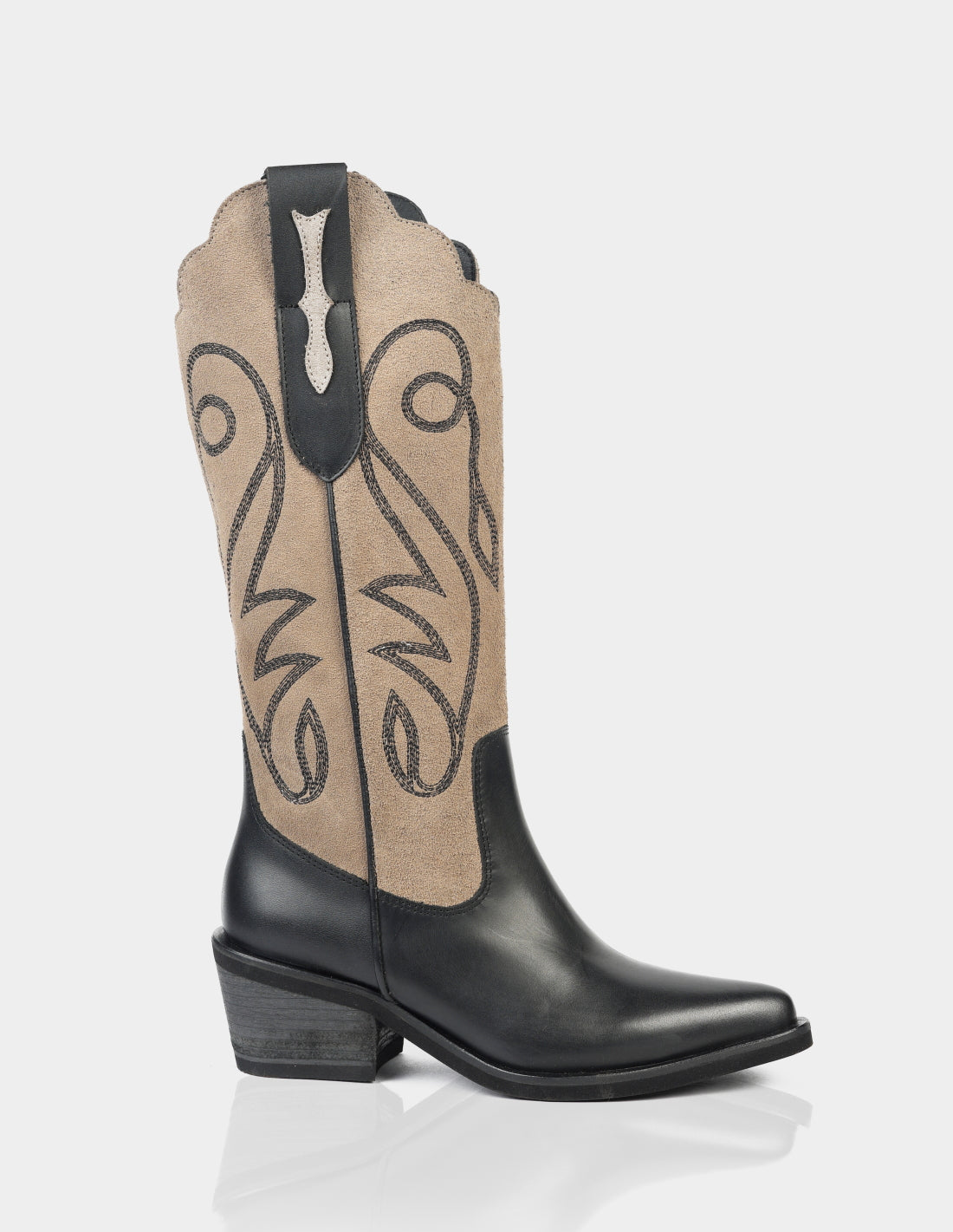 Texana Ikon Negro x Almendra