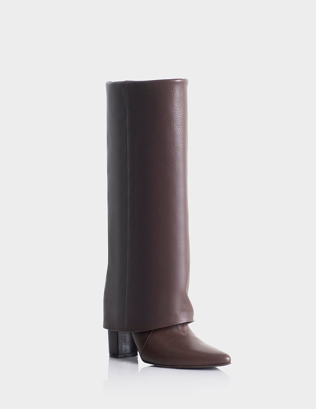 Bota Mikaela Cafe