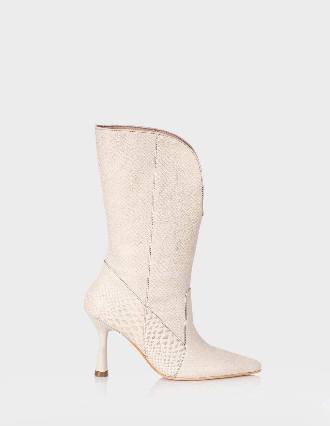 Bota Montreal Cuero Beige