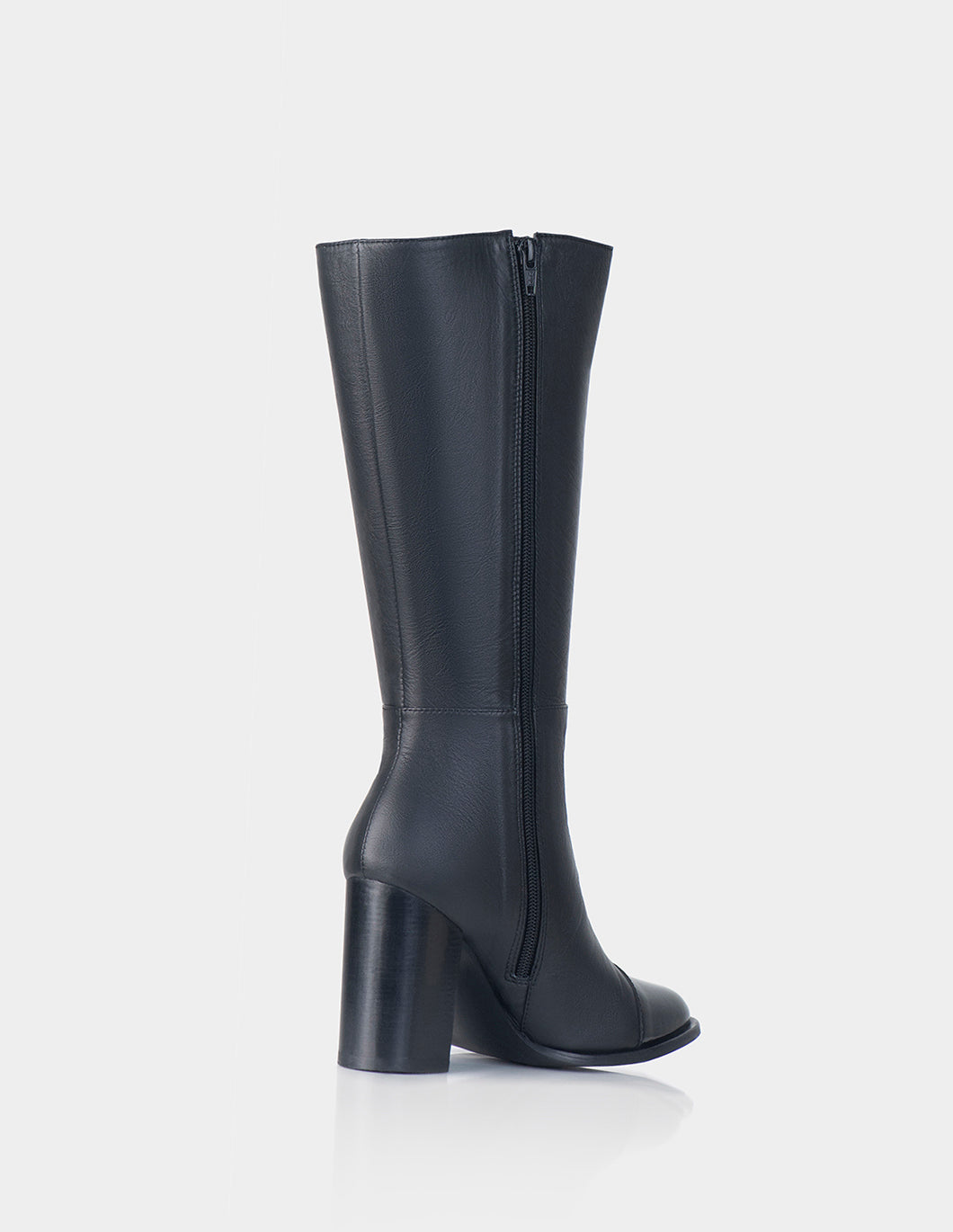 Bota Noa Charol x Cuero Negro