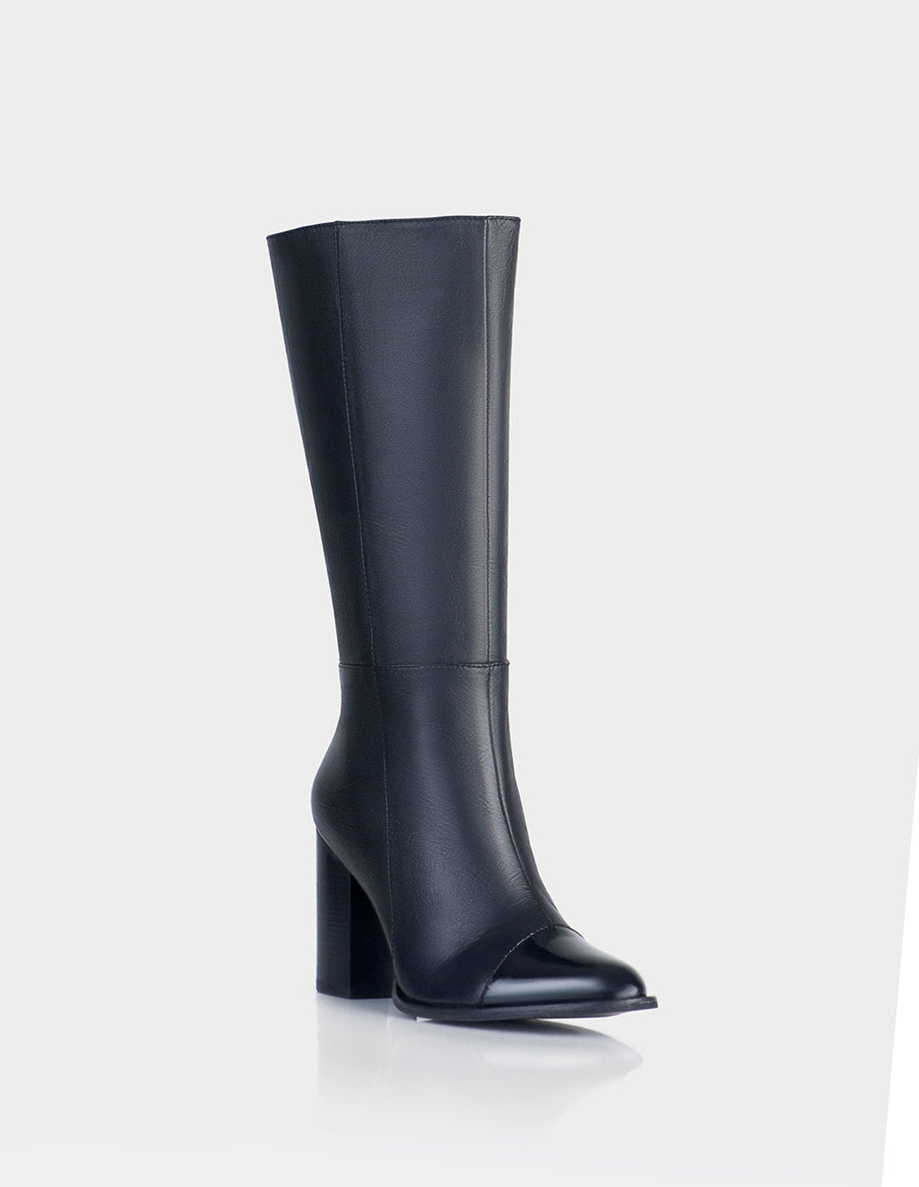 Bota Noa Charol x Cuero Negro