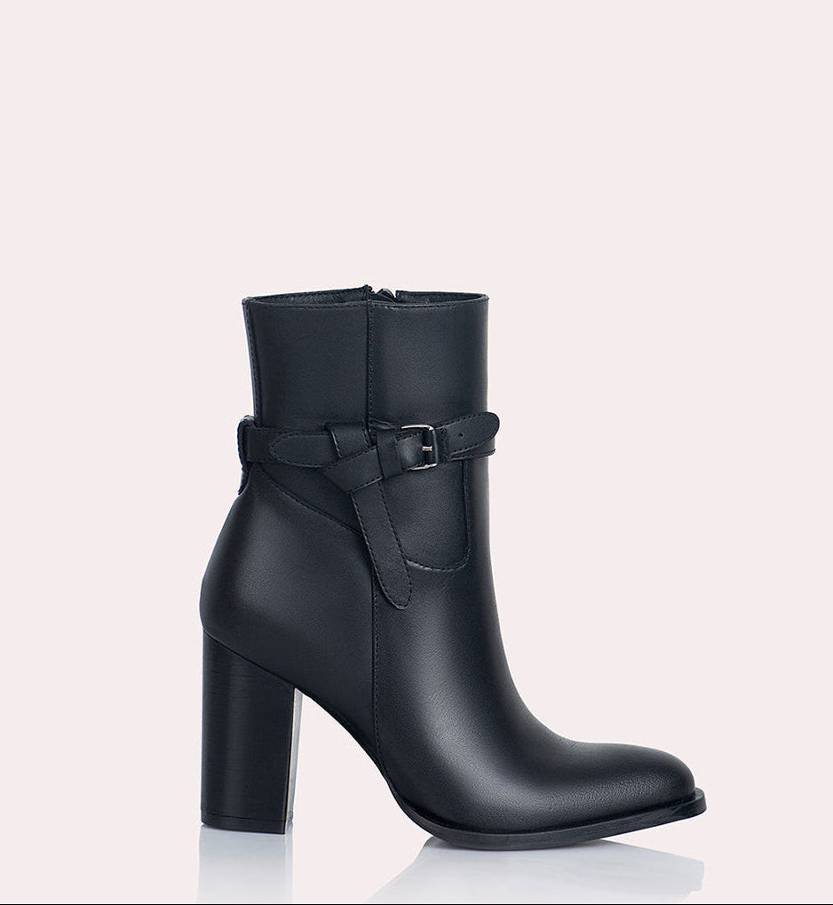 Botin Paloma Cuero Negro