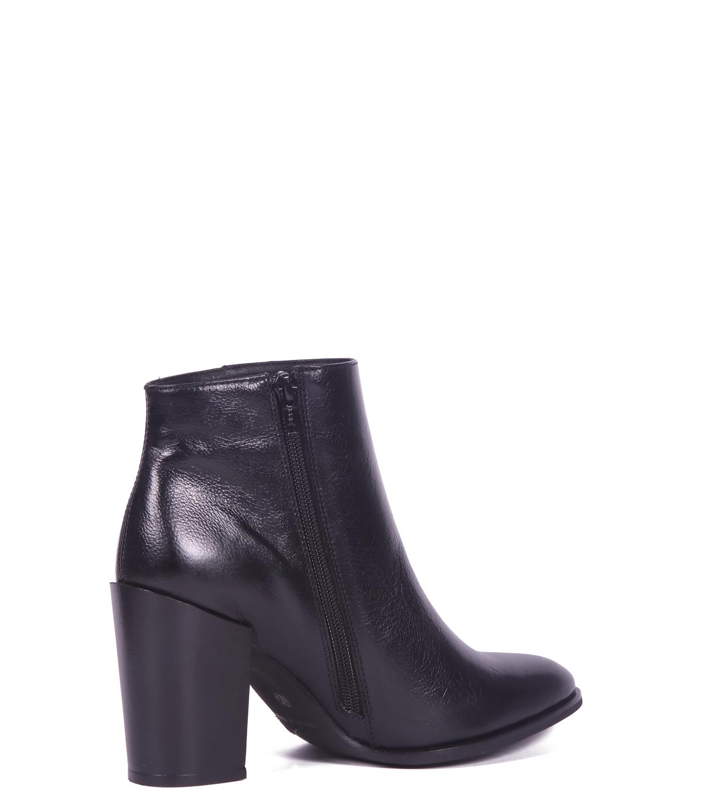 BOTIN RANDY CUERO