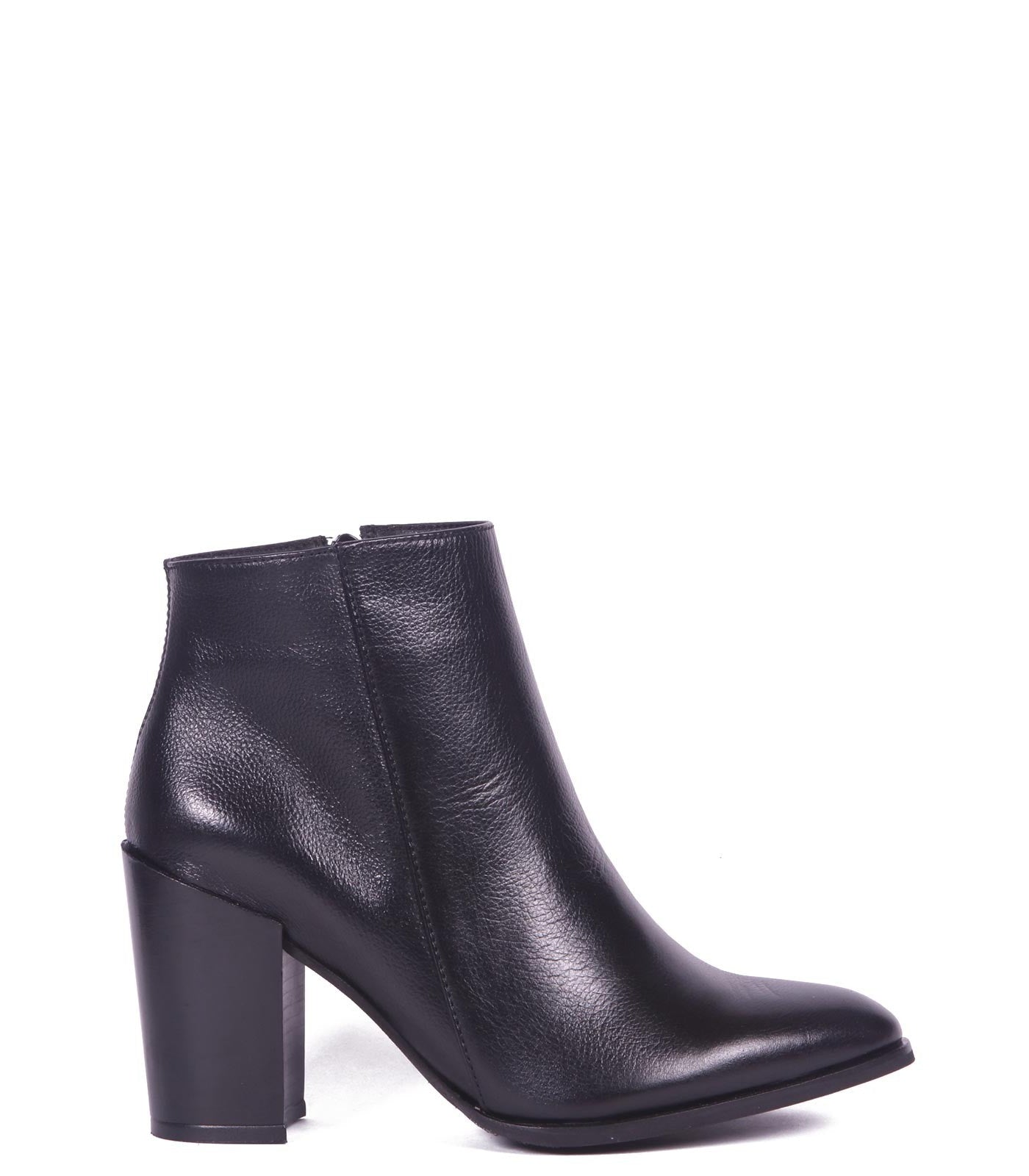 BOTIN RANDY CUERO