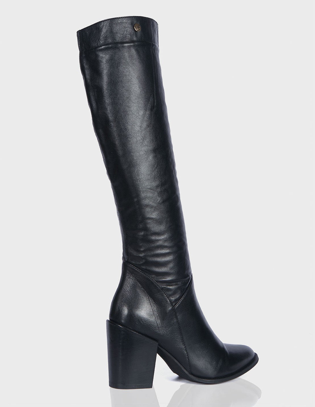 Bota Romina Cuero Negro