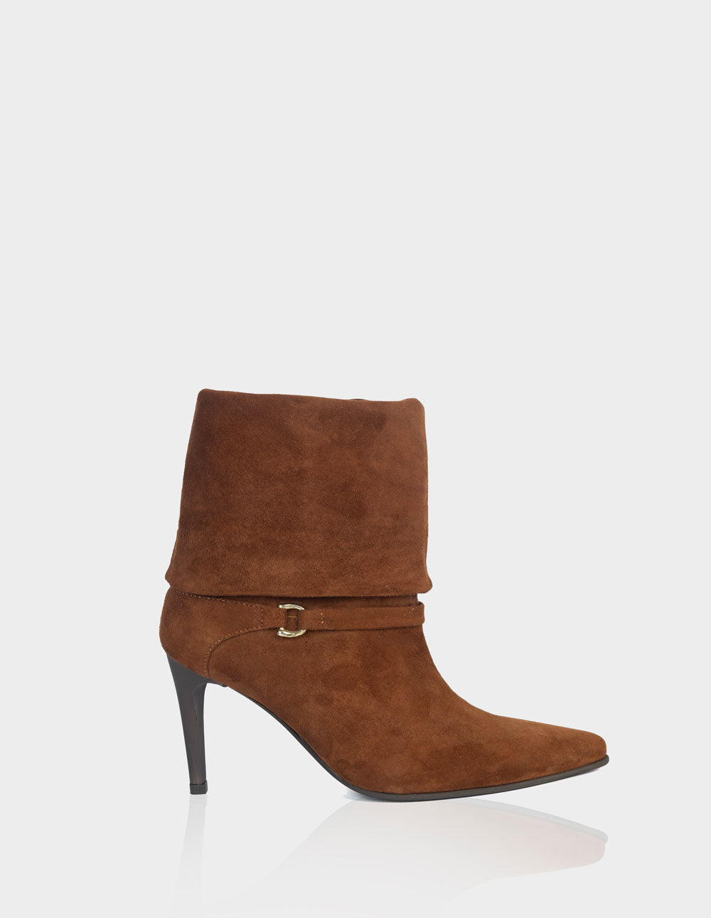 Bota Versatta Cuero Ante Canela