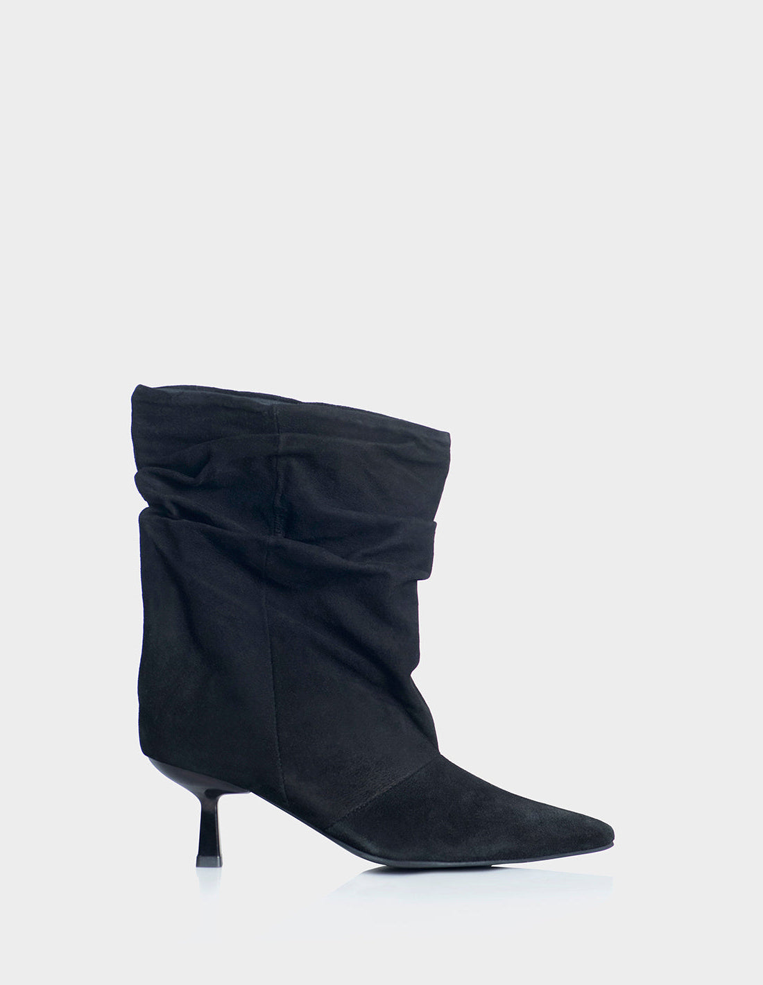 Botin Zelia ante Negro