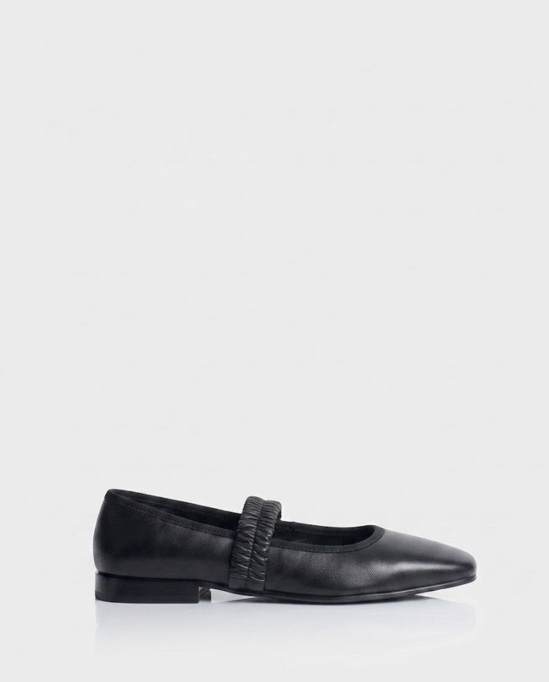 Baleta Bela Cuero negro