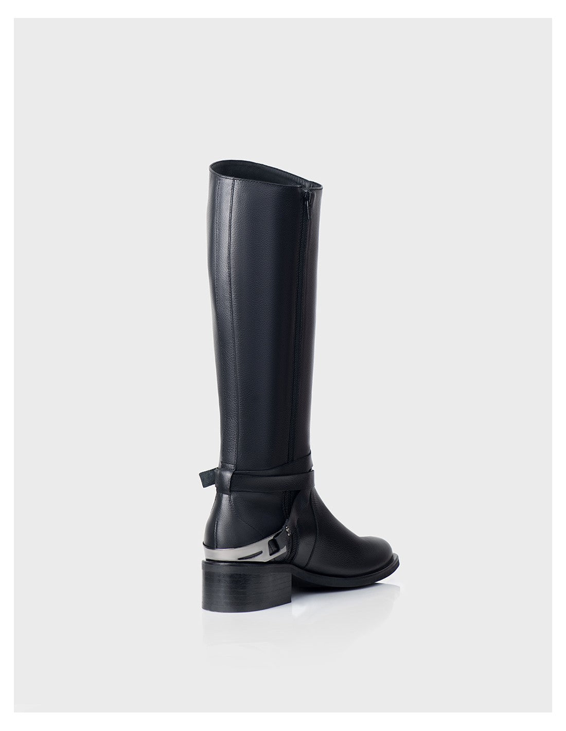 Bota Magna Cuero Negro