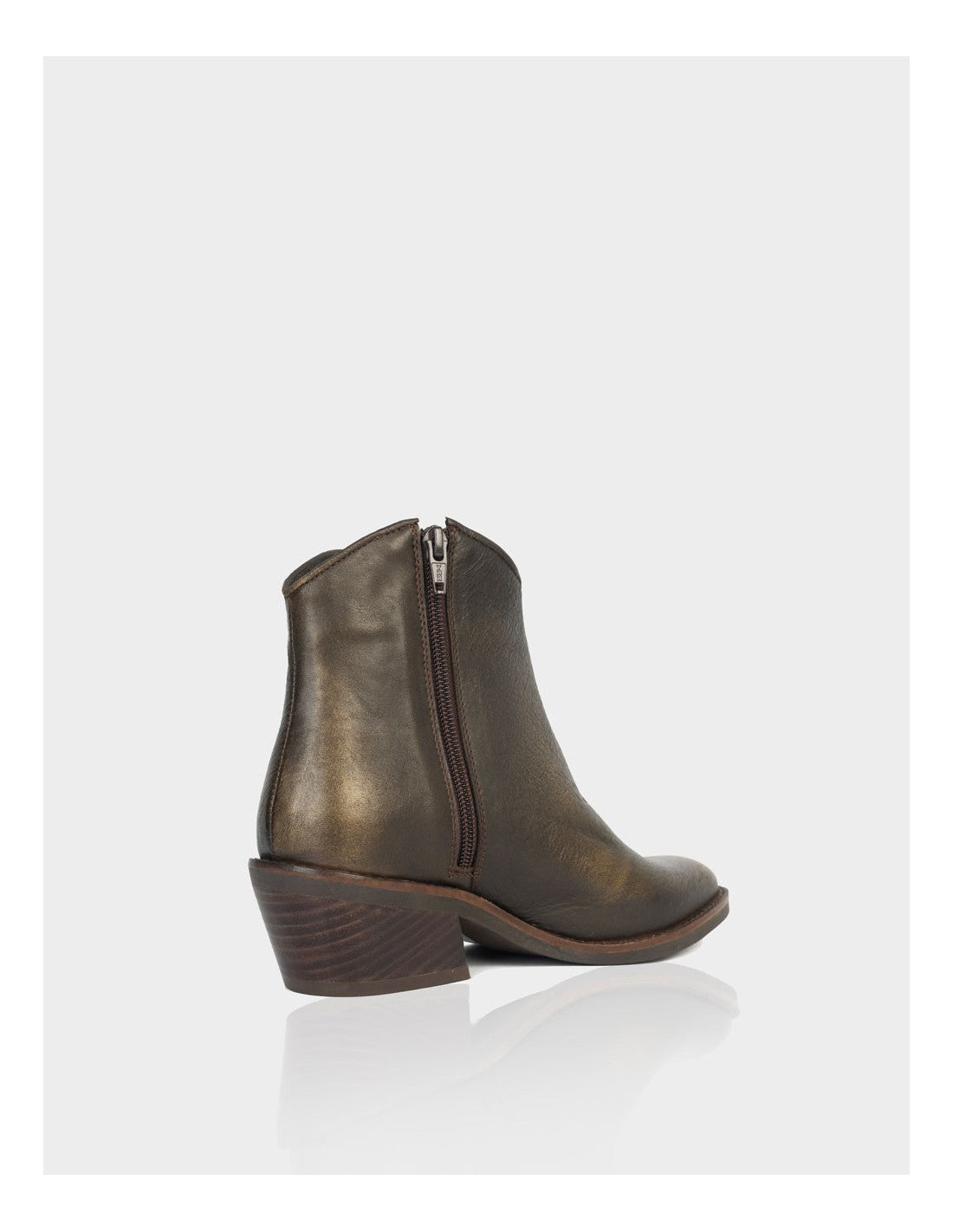 Botin Andromeda Cafe x Bronce