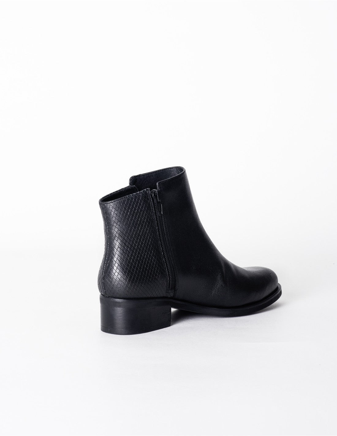 Botin Marbella Cuero Negro