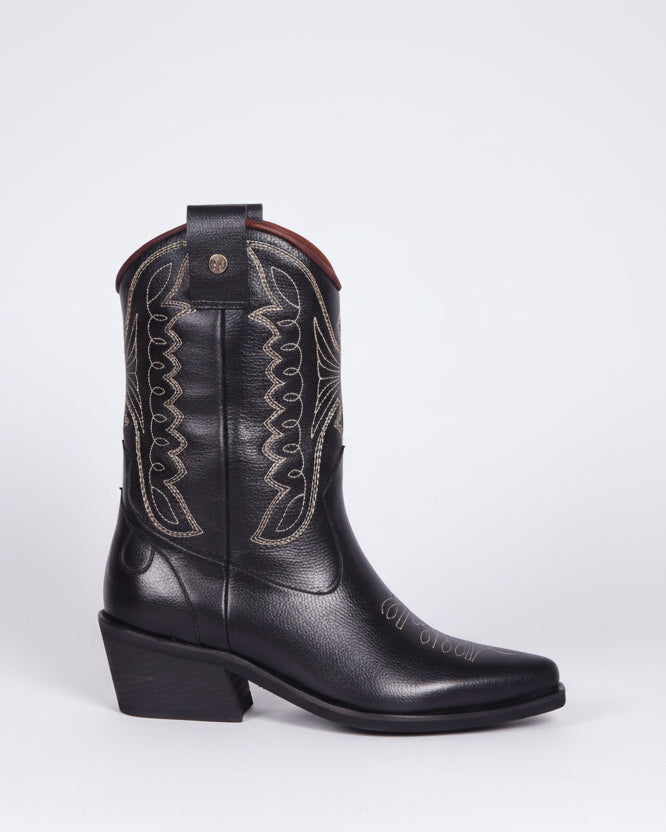 Texana Silvia Cuero negro