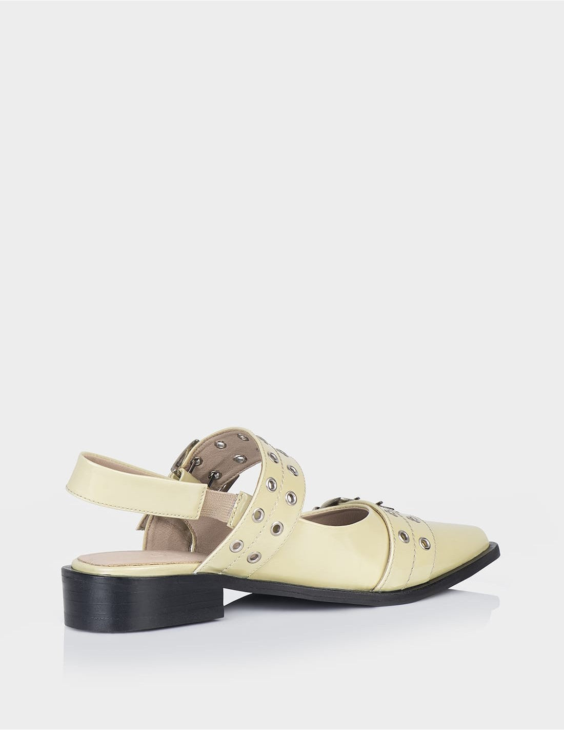 Zapato Slingback Stefania Charol Amarillo